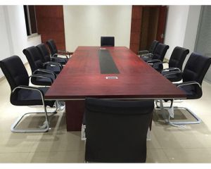 廣州二手辦公家具回收，回收文件柜、會議桌椅、辦公桌椅