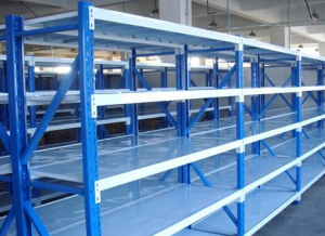 大量回收上下床，宿舍上下鐵床回收，貨架，倉儲貨架回收